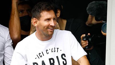 Fix: Lionel Messi spielt für Paris Saint-Germain.
