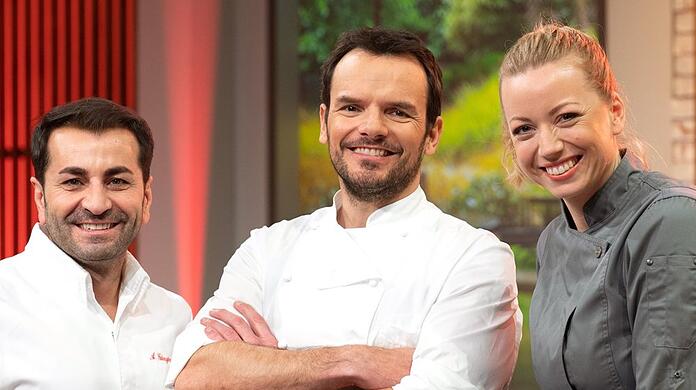 Steffen Hensslers (M) neue Show "Familien-Kochduell" startete am 21. Februar im Ersten.