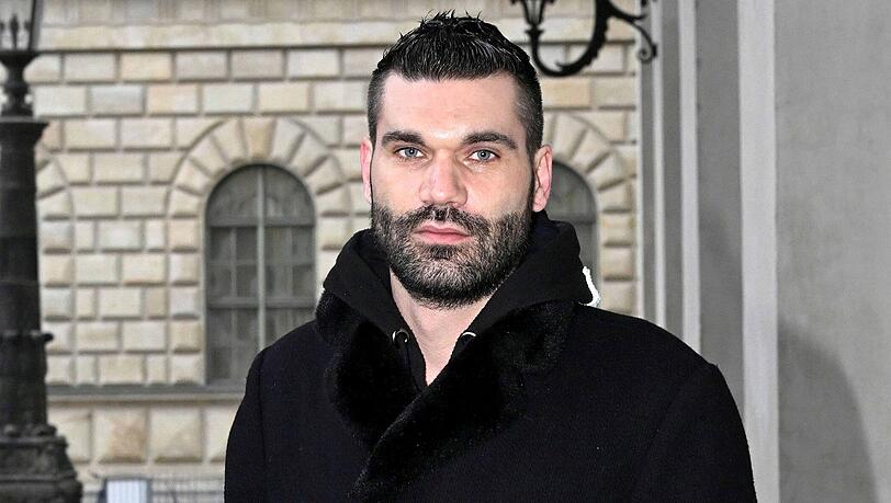 Mike Cees legt sich mit der Staatsanwaltschaft M&uuml;nchen an.