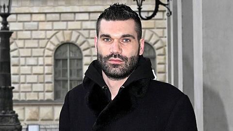 Mike Cees legt sich mit der Staatsanwaltschaft M&uuml;nchen an.