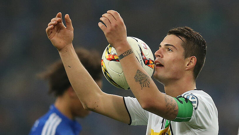 Gladbach-Kapitän Granit Xhaka gibt den Ton vor: Seine Teamkollegen wollen die Bayern mit hohem Selbstbewusstsein schlagen. Gladbach-Kapitän Granit Xhaka gibt den Ton vor: Seine Teamkollegen wollen die Bayern mit hohem Selbstbewusstsein schlagen.