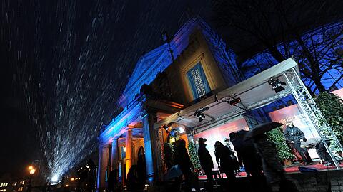 Promiauflauf im Prinzregententheater. Prominente aus Film und Fernsehen feierten das vergangene Kinojahr - und die Preisträger.