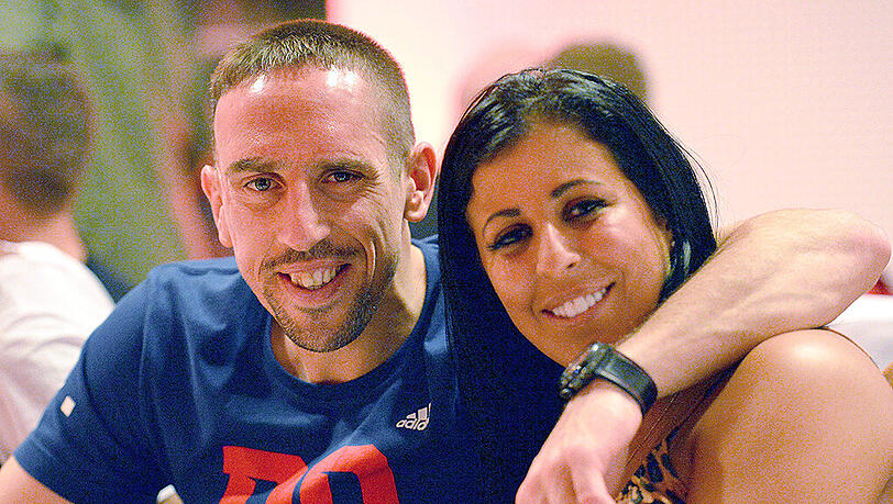 Bayer-Star Franck Ribéry und seine Frah Wahiba. Bayer-Star Franck Ribéry und seine Frah Wahiba.