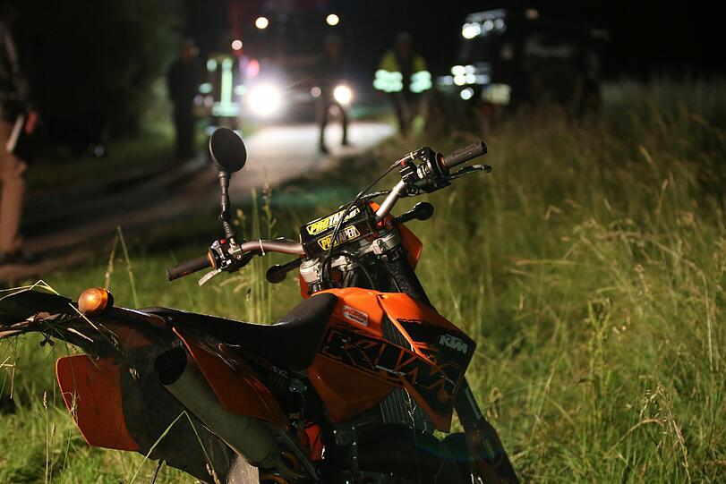 In Ansbach sind zwei Teenager von einem Geländewagen überfahren worden.