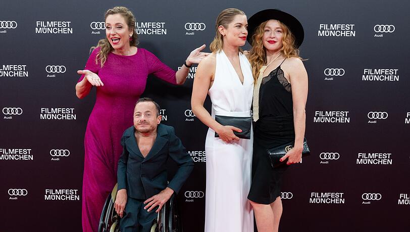 Erwin Aljukic auf dem Roten Teppich - jetzt will er ins Rathaus. (Archivbild) Erwin Aljukic auf dem Roten Teppich - jetzt will er ins Rathaus. (Archivbild)