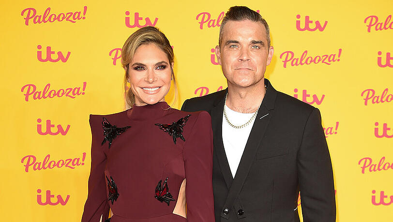 Robbie Williams und Ayda Field feiern Weihnachten zu Hause Robbie Williams und Ayda Field feiern Weihnachten zu Hause