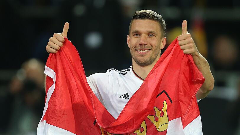 Lukas Podolski empfiehlt seinem Ex-Club Köln für die Partie gegen den FC Bayern eine offensive Strategie.