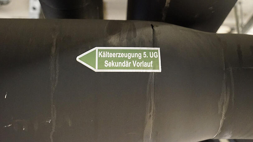 Zur Kälteerzeugung bitte ins 5. Untergeschoss.