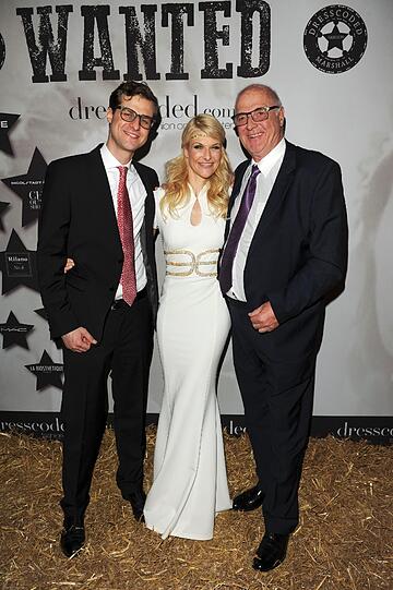 Natascha Grün mit Vater Giselher Grün und Bruder Gernot. Promis feiern die DressWestern Party zum Opening des Dresscoded Pop Up Store im Ingolstadt Village im Rilano No. 6 in München. Die Bilder.