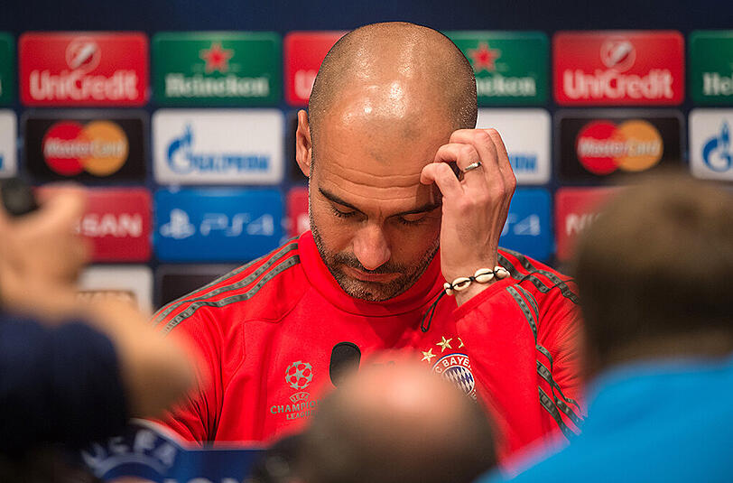 Pep Guardiola auf der Pressekonferenz vor dem Halbfinale.