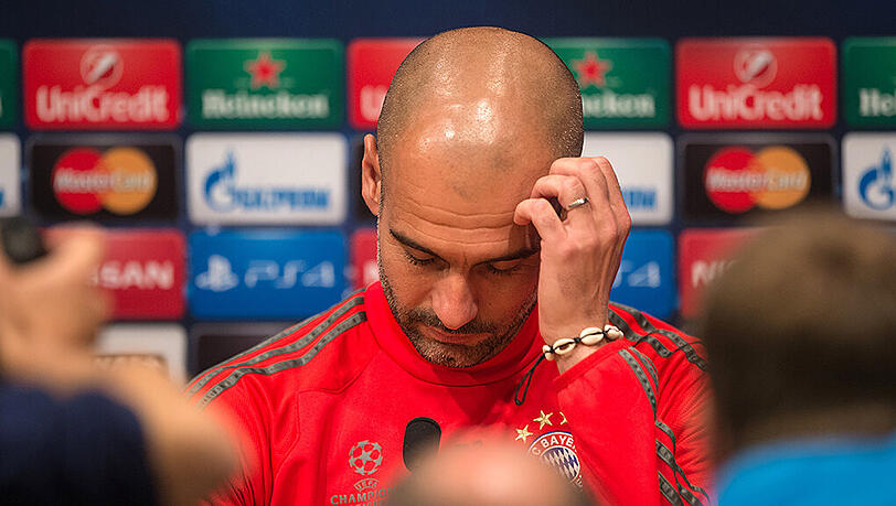 Pep Guardiola auf der Pressekonferenz vor dem Halbfinale. Pep Guardiola auf der Pressekonferenz vor dem Halbfinale.