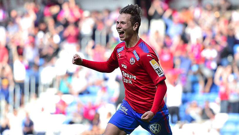 Die Sache mit dem Torjubel hat er schon ganz gut drauf: Alex Timossi Andersson. Die Sache mit dem Torjubel hat er schon ganz gut drauf: Alex Timossi Andersson.