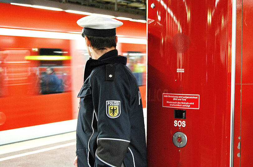 Die Bundespolizisten mussten eine haarige Situation lösen.