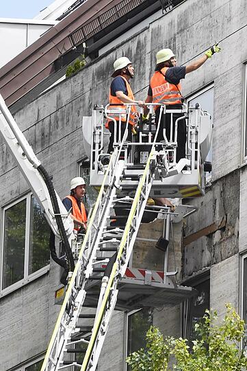 Großer Feuerwehr-Einsatz in der Lindwurmstraße