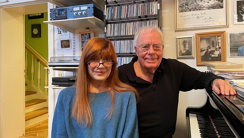Christian Bruhn komponierte den Song "Wunder gibt es immer wieder", mit dem Katja Ebstein berühmt wurde.