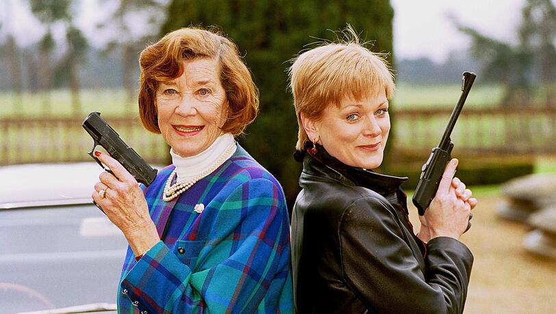 Lois Maxwell (l) und Samantha Bond haben beide "Miss Moneypenny" gespielt. (Archivbild)