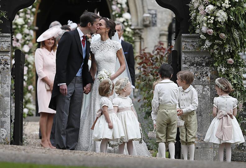 Pippa Middleton und ihr Ehemann James Matthews kurz nach der Trauung.