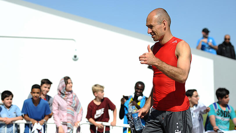Die Bilder vom fünften Tag im Trainingslager des FC Bayern in Doha.