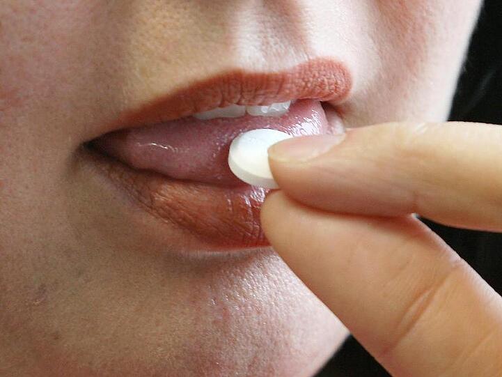 Frauen sollen die Verhütungspille bis zum 22. Geburtstag von der Krankenkasse bezahlt bekommen.
