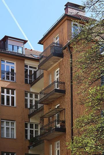 Hübsche Balkons mit Park-Aussicht!