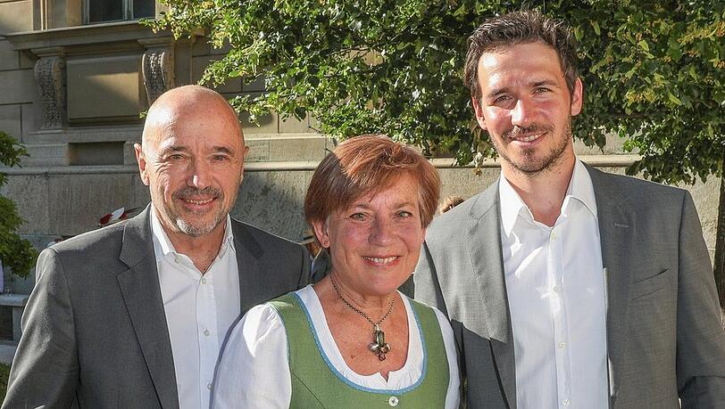 Rosi Mittermaier mit Ehemann Christian Neureuther (li.) und Sohn Felix Neureuther bei einer Veranstaltung im Jahr 2019.
