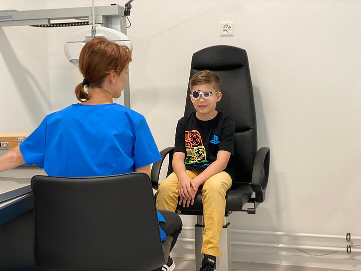Die Ärzte im Lux Augenzentrum sind in allen Bereichen der Augenheilkunde bewandert und verfügen auch über internationale Erfahrungen. Neben hoher Fachkompetenz und Qualität ist den Ärzten Empathie und Fürsorge enorm wichtig.