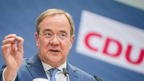 Unions-Kanzlerkandidat Armin Laschet stellt nach den Gremiensitzungen seiner Partei im Konrad-Adenauer-Haus das "Sofortprogramm" für die Bundestagswahl vor.