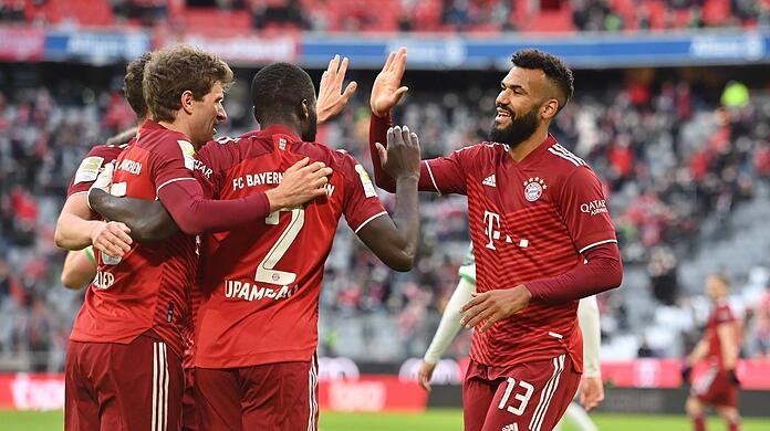 Starke Alternativen wie Eric Maxim Choupo-Moting (rechts) hat Bayern-Trainer Julian Nagelsmann derzeit zu wenige: Sportvorstand Hasan Salihamidzic ist gefordert.