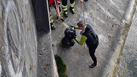 Die Büste vom "Kini" ist 40 Kilo schwer.