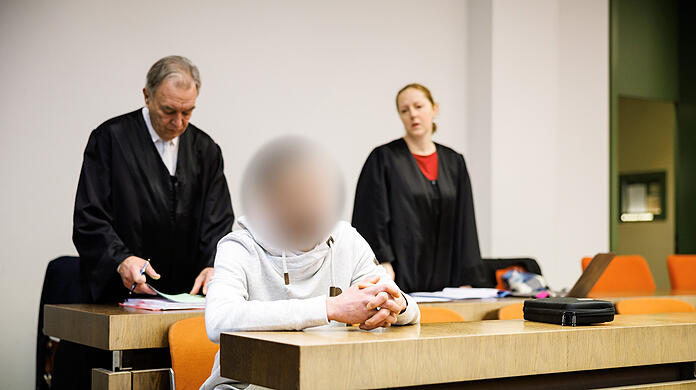Nach dem Tod eines Säuglings infolge heftigen Schüttelns ist der Vater in München wegen Totschlags zu einer Freiheitsstrafe von neun Jahren und sechs Monaten verurteilt worden.