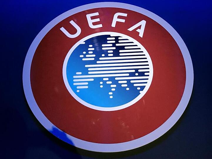 Auf einer Krisensitzung beschäftigt sich die UEFA mit einer möglichen Absage der Fußball-EM 2020.