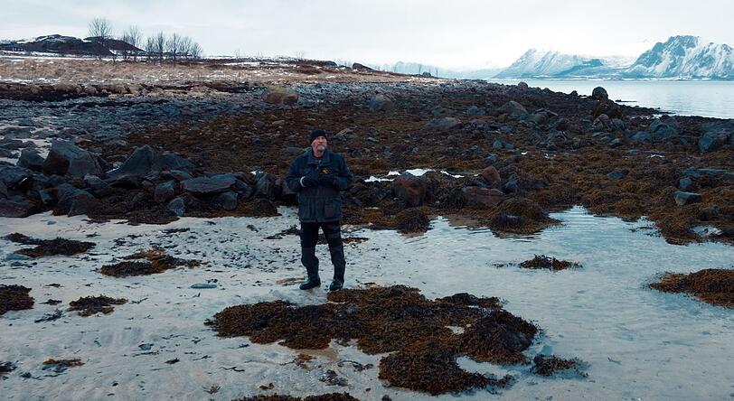 Der Fischer Lauri Pietikäinen auf den Lofoten in Norwegen kennt das Meer wie seine Westentasche. Der Fischer Lauri Pietikäinen auf den Lofoten in Norwegen kennt das Meer wie seine Westentasche.