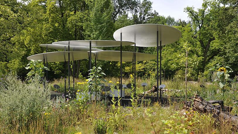 Der Pavillon "Schmetterlinge & Co." im Botanischen Garten. Der Pavillon "Schmetterlinge & Co." im Botanischen Garten.