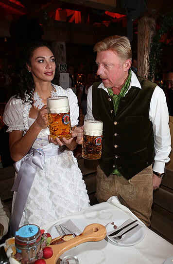 Im Käfer-Festzelt: Boris Becker mit Ehefrau Sharlely "Lilly" Kerssenberg