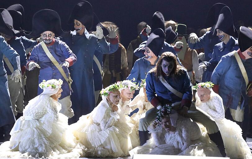 "Les Vepres siciliennes" im Nationaltheater.