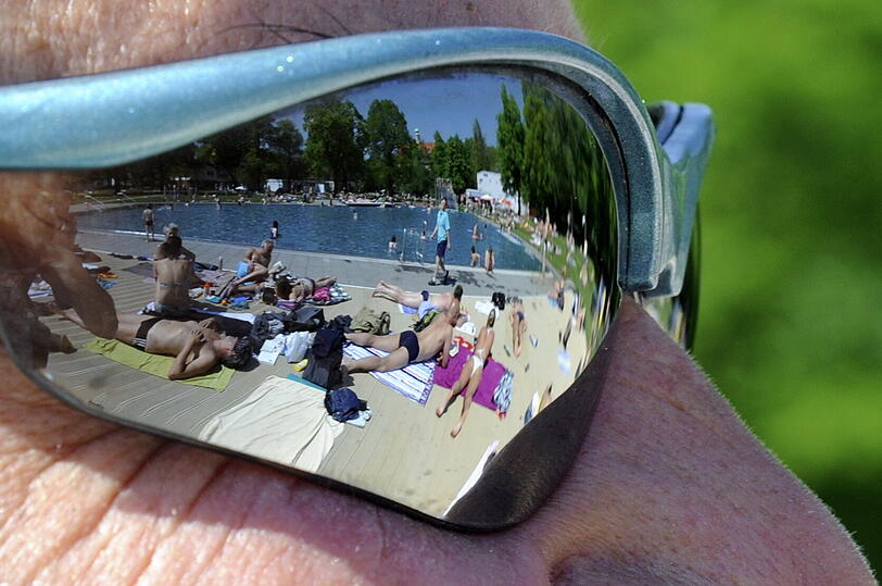 Bei diesem Wetter sollte man die Sonnenbrille nicht vergessen.