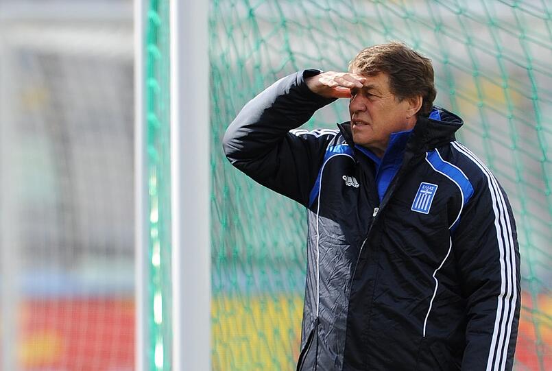 Erfolg in Aussicht? Der mittlerweile 73-jährige Otto Rehhagel wurde zunächst für drei Monate bei Hertha BSC verpflichtet.