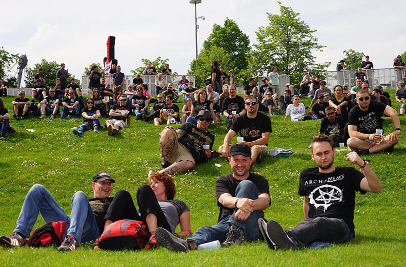 Die Bilder vom ersten Tag des Rockavaria Festivals 2016 im Münchner Olympiapark.