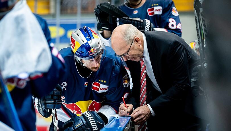 Erfolgstaktik: Trainer Don Jackson (rechts) baut auf ausgeglichene Eiszeiten für alle vier Reihen.