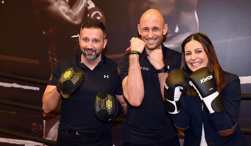 Marko Rajkovic (CEO R1), Thomas Korompai (CEO R1) und Funda Vanroy