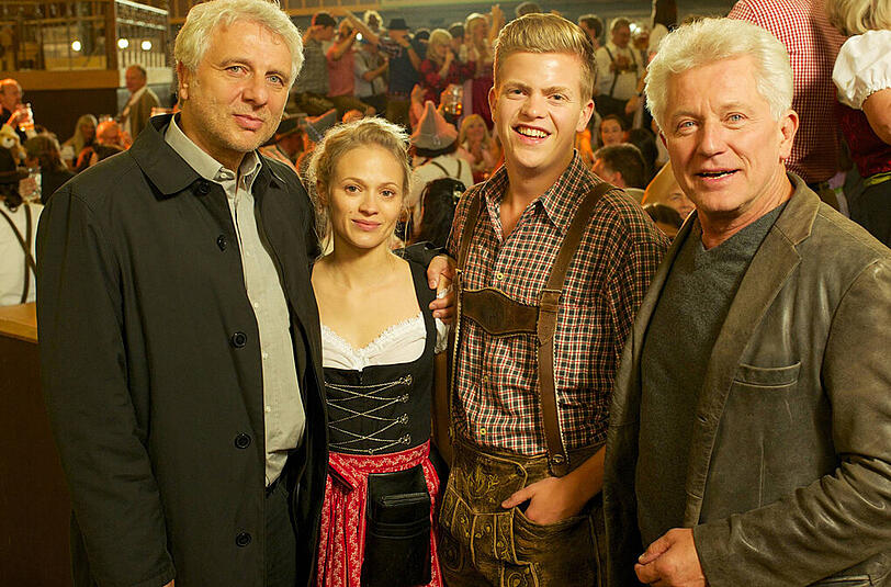 Udo Wachtveitl als Kriminalhauptkommissar Franz Leitmayr, Mavie Hörbiger als Ina, Ferdinand Hofer als Kalli und Miroslav Nemec als Kriminalhauptkommissar .