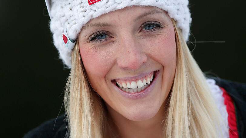 Snowboard-Star Isabella Laböck hört auf. Im April beginnt zunächst ihre Praktikumszeit bei der Bundespolizei. Ein Bilder-Streifzug durch ihre Karriere. 2014...