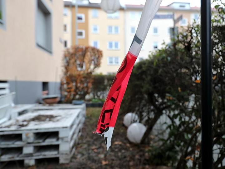 Bei der Fahndung waren auch ein Hubschrauber und Polizeihunde im Einsatz.