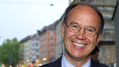 Erfuhr erst aus der Zeitung über neue Vorgänge bei der Landesbank: Sparkassen-Chef Harald Strötgen Erfuhr erst aus der Zeitung über neue Vorgänge bei der Landesbank: Sparkassen-Chef Harald Strötgen