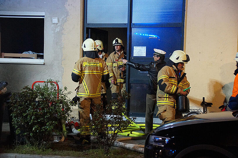 Die Bilder vom dramatischen Feuerwehreinsatz in Neutraubling.