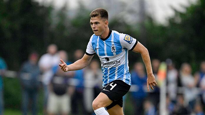 Alexander Freitag kommt sowohl bei den Profis als auch bei der Reserve des TSV 1860 zum Einsatz.