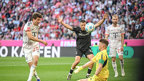 Thomas Müller will der Treffer nicht gelingen.