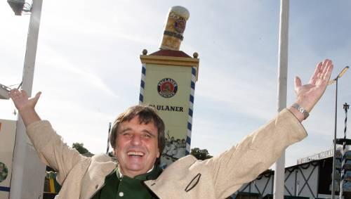 Mit voller Energie geht’s auf die Wiesn: Peter Pongratz vor dem berühmten Turm seines Winzerer Fähndls. Mit voller Energie geht’s auf die Wiesn: Peter Pongratz vor dem berühmten Turm seines Winzerer Fähndls.
