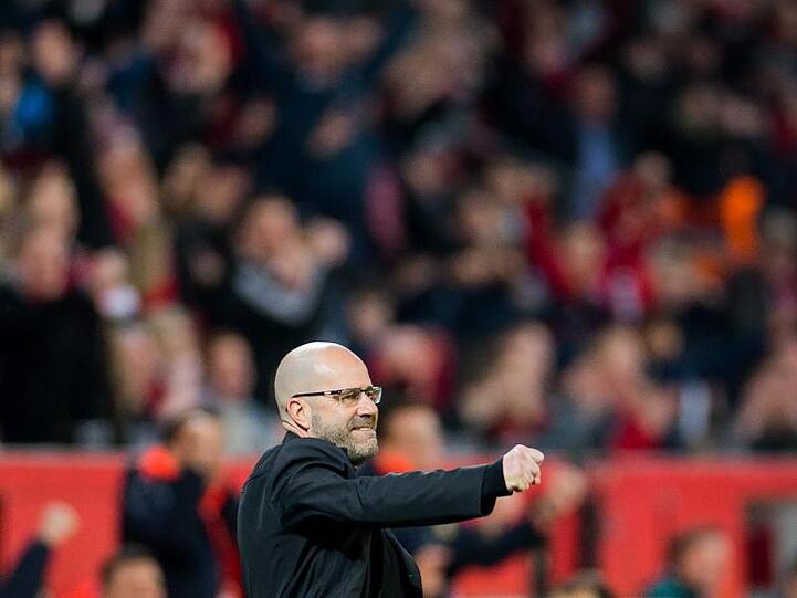 Leverkusens Trainer Peter Bosz ist mit seinem Team auf Europa-Kurs.