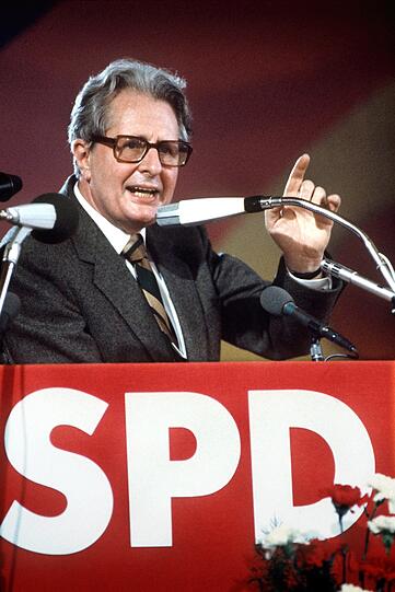 Da ging&rsquo;s um das Kanzleramt: Im Wahlkampf 1983 holte Vogel gegen Helmut Kohl beachtliche 38,2 Prozent für die SPD.